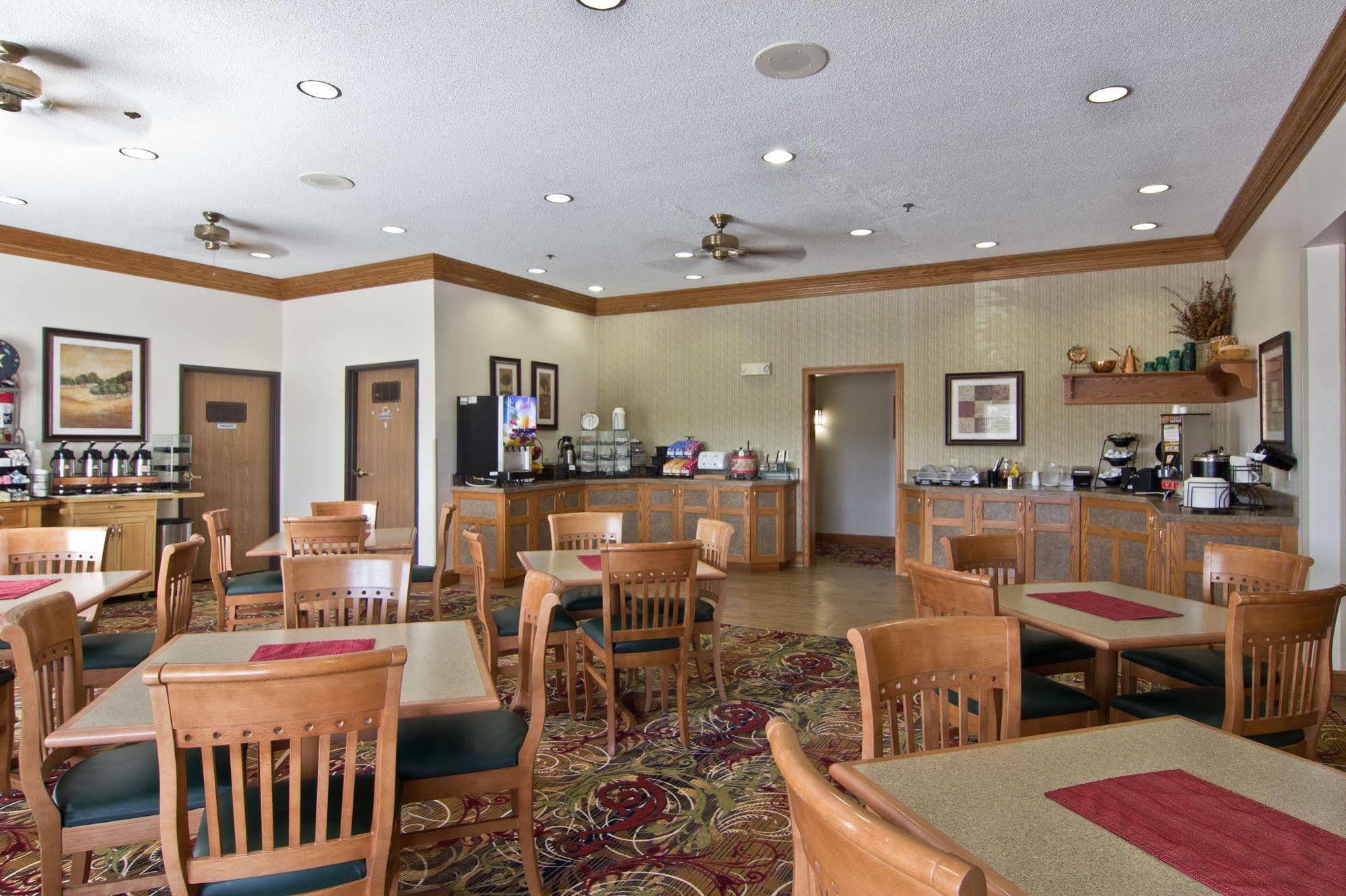 Coshocton Village Inn & Suites Ngoại thất bức ảnh